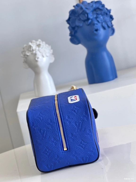VUITTON DOPP LOUIS KIT 0725